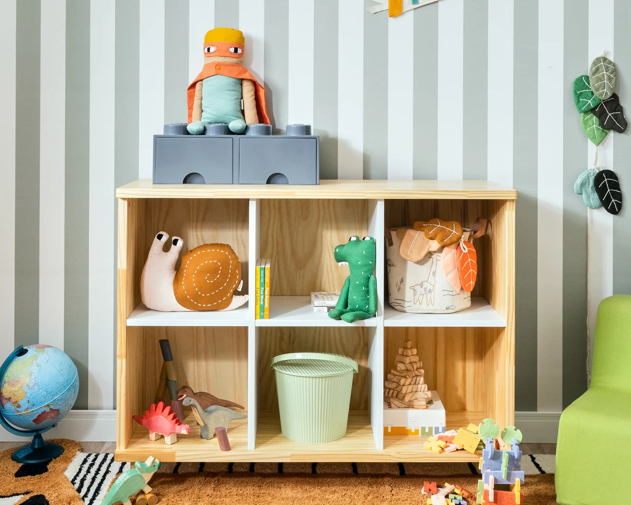 The Ultimate Guide to Choosing the Best Montessori Shelf for Your Child's Playroom