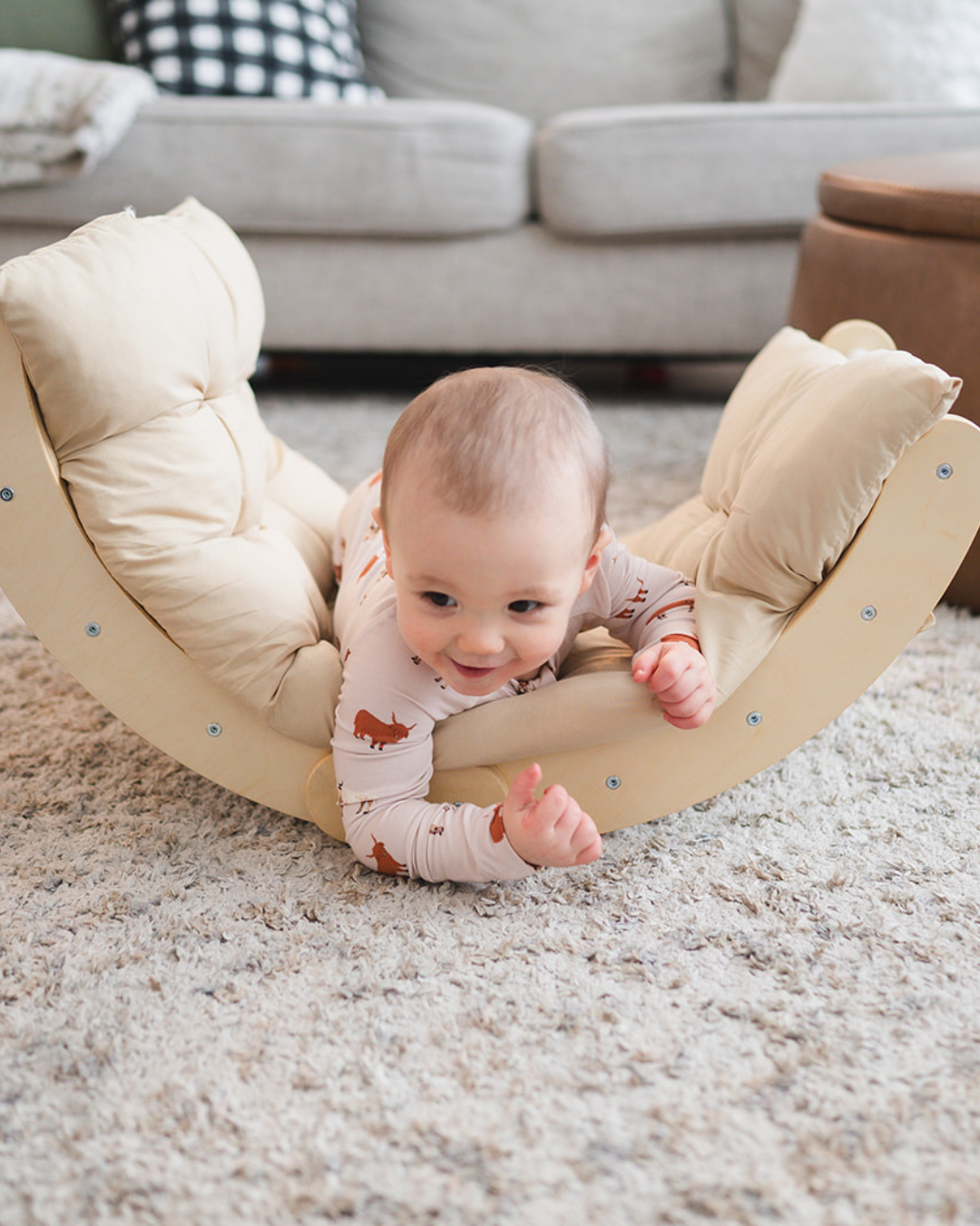 Climbing Arch Cushion - Poppyseed Play